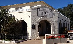 Rocksprings-Gilmer Hotel, 2013. Click to enlarge. Rocksprings-Gilmer Hotel, 2013